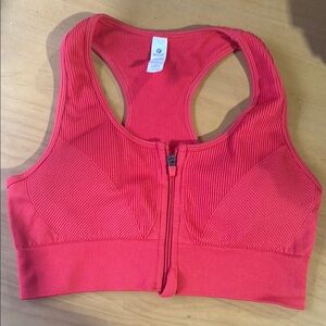 Women’s Front-Zip Ribbed Sports Bra - Red